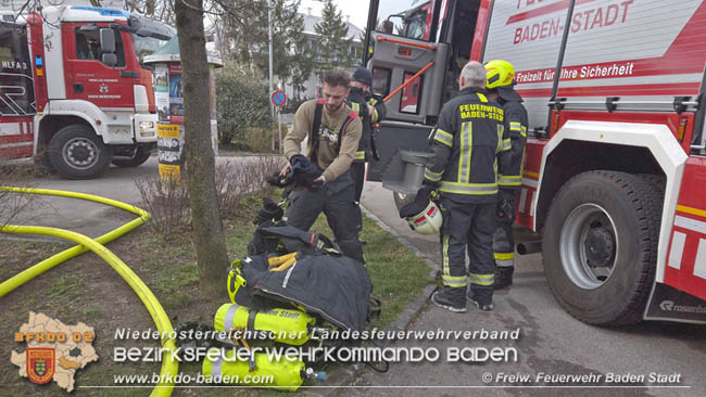 20200304 Fahrzeugbrand in Badener Parkdeck Zentrum Süd Foto: © FF Baden-Stadt / Stefan Schneider 20200304 Fahrzeugbrand in Badener Parkdeck Zentrum Süd Foto: © FF Baden-Stadt / Stefan Schneider