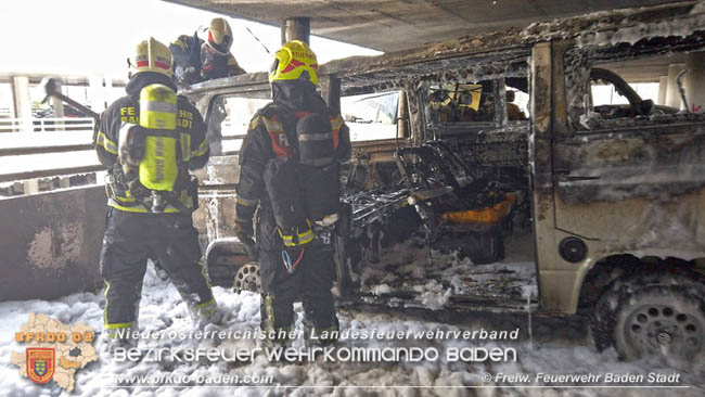 20200304 Fahrzeugbrand in Badener Parkdeck Zentrum Süd Foto: © FF Baden-Stadt / Stefan Schneider 20200304 Fahrzeugbrand in Badener Parkdeck Zentrum Süd Foto: © FF Baden-Stadt / Stefan Schneider