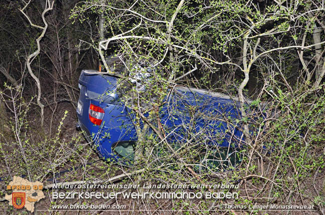 20200319 Fahrzeugüberschlag auf der L4049 zwischen Unterwaltersdorf und Wampersdorf  Foto: © Thomas Lenger Monatsrevue.at