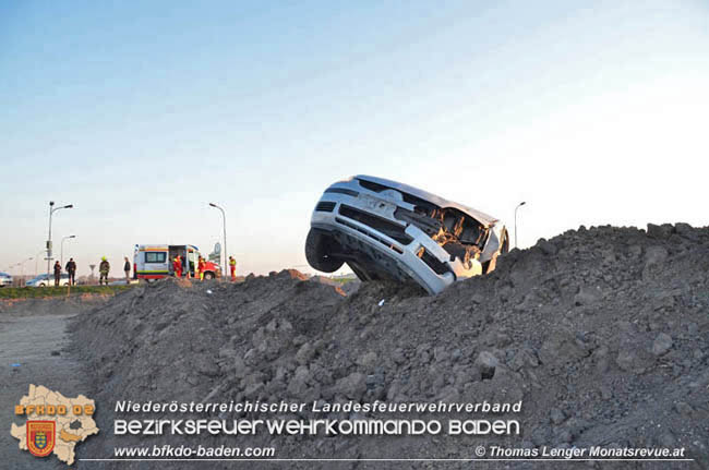 20200322 Verkehrsunfall auf der L150 bei Ebreichsdorf Foto: © Thomas Lenger Monatsrevue.at 20200322 Verkehrsunfall auf der L150 bei Ebreichsdorf Foto: © Thomas Lenger Monatsrevue.at