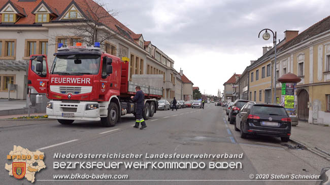 20200322 Verkehrsunfall mit 4 beschädigten Fahrzeugen in Traiskirchen  Foto: © Stefan Schneider