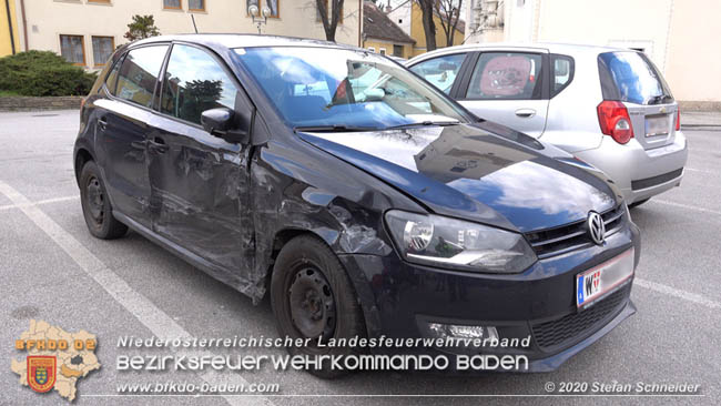 20200322 Verkehrsunfall mit 4 beschädigten Fahrzeugen in Traiskirchen  Foto: © Stefan Schneider
