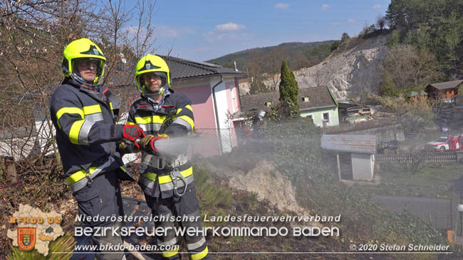 20200403 Waldbrand in Pottenstein Foto: © Stefan Schneider BFK BADEN 20200403 Waldbrand in Pottenstein Foto: © Stefan Schneider BFK BADEN