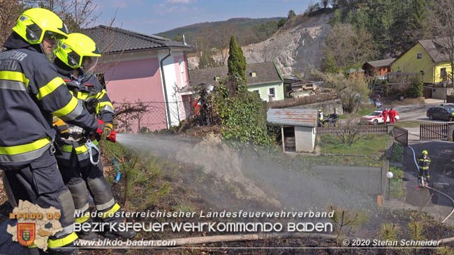 20200403 Waldbrand in Pottenstein Foto: © Stefan Schneider BFK BADEN 20200403 Waldbrand in Pottenstein Foto: © Stefan Schneider BFK BADEN
