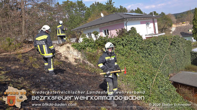 20200403 Waldbrand in Pottenstein Foto: © Stefan Schneider BFK BADEN 20200403 Waldbrand in Pottenstein Foto: © Stefan Schneider BFK BADEN