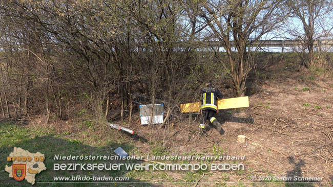 20200404 Tierrettung bei der Autobahnauffahrt A2 Traiskirchen RFB Wien  Fotos: © Stefan Schneider