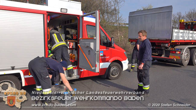 20200404 Tierrettung bei der Autobahnauffahrt A2 Traiskirchen RFB Wien  Fotos: © Stefan Schneider