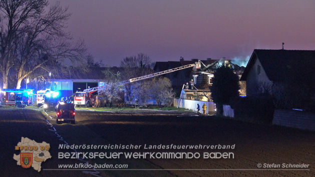 20200405 Dachstuhlbrand Leobersdorf - Foto BFK Baden