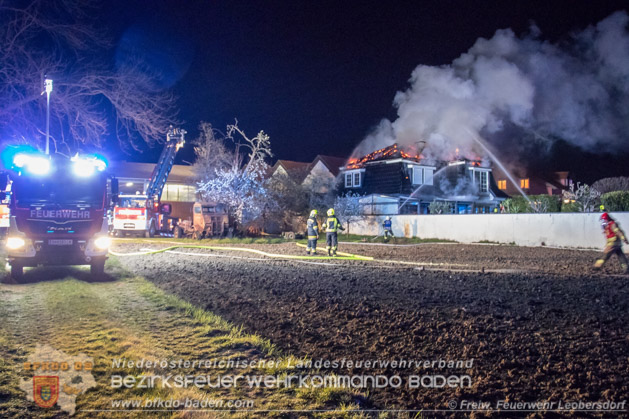 20200405 Dachstuhlbrand Leobersdorf - Foto BFK Baden