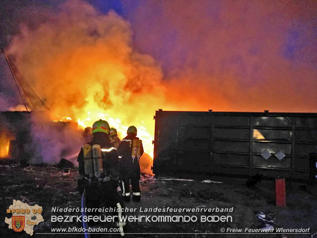 20200417 4-stündiger Löscheinsatz auf einem Wienersdorfer Firmengelände  Foto: © Freiwillige Feuerwehr Wienersdorf