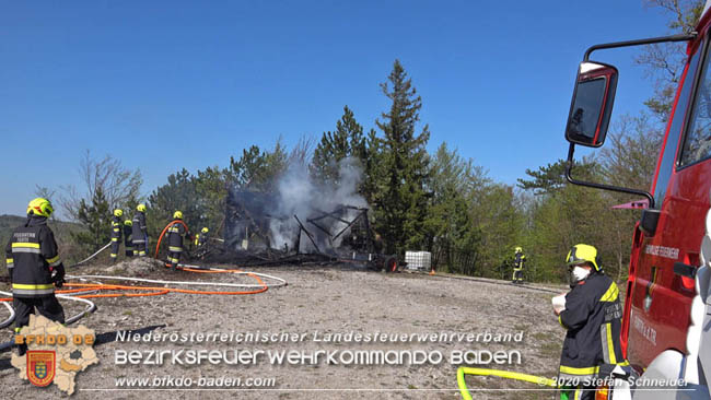 20200420 Brand einer Jagdhütte bei Furth a.d.Triesting  Foto: © Stefan Schneider BFK Baden