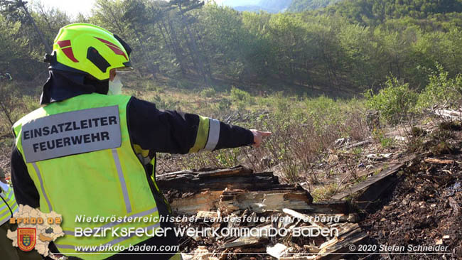 20200420 Brand einer Jagdhütte bei Furth a.d.Triesting  Foto: © Stefan Schneider BFK Baden
