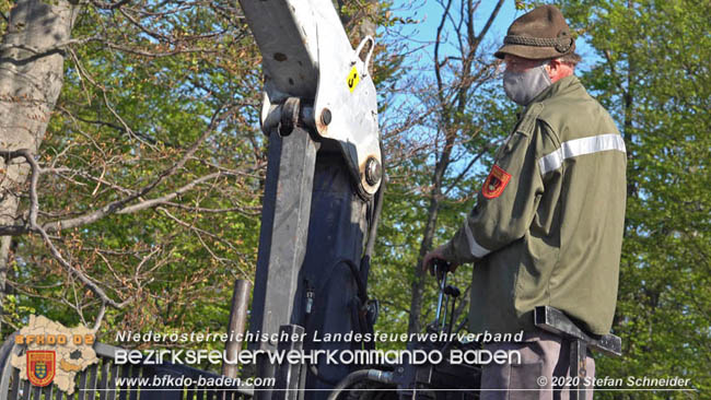 20200420 Brand einer Jagdhütte bei Furth a.d.Triesting  Foto: © Stefan Schneider BFK Baden