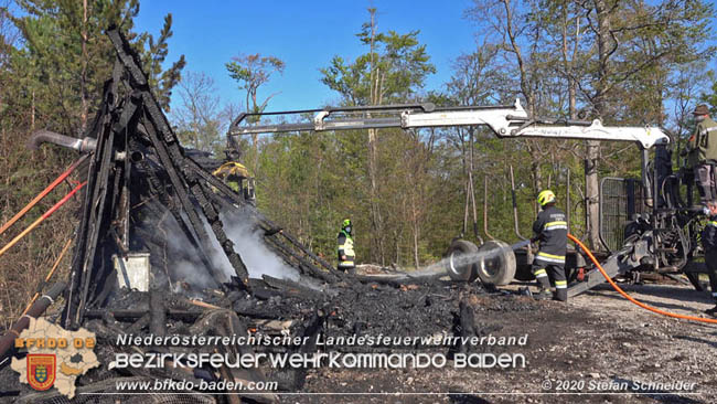 20200420 Brand einer Jagdhütte bei Furth a.d.Triesting  Foto: © Stefan Schneider BFK Baden