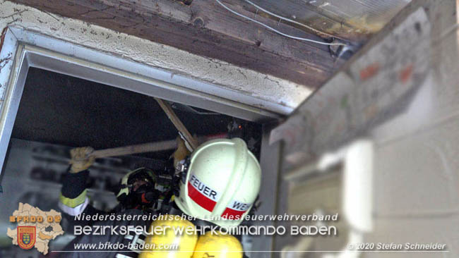 20200422 Brand in einem Nebengeäude in Traiskirchen  Foto: © Stefan Schneider BFK
