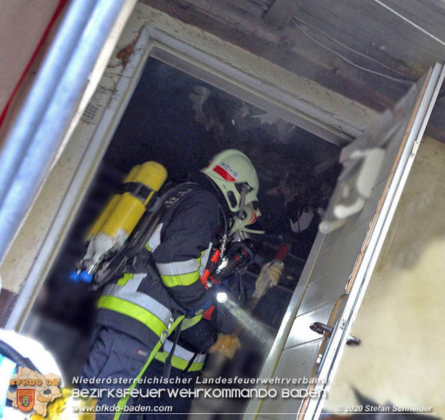20200422 Brand in einem Nebengeäude in Traiskirchen  Foto: © Stefan Schneider BFK