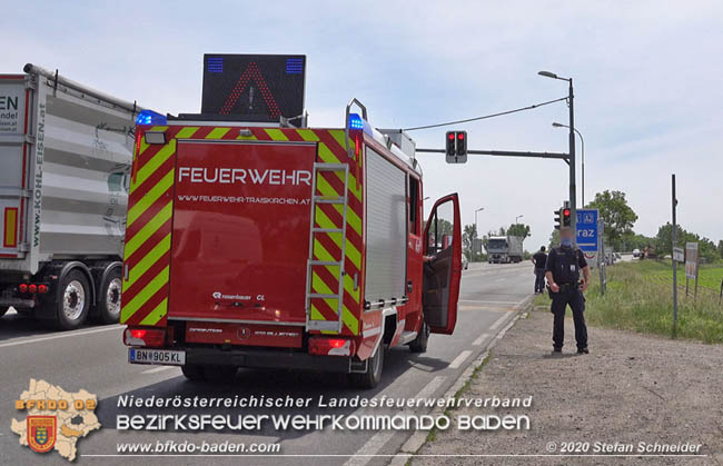 20200522 Folgeeinsatz während Fahrzeugbrand Verkehrsunfall auf der B17 X A2  Foto: © Stefan Schneider