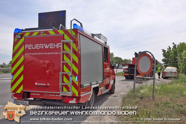 20200522 Folgeeinsatz während Fahrzeugbrand Verkehrsunfall auf der B17 X A2  Foto: © Stefan Schneider