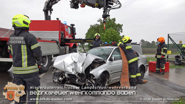 2020531 Verkehrsunfall in Tribuswinkel Oberwaltersdorferstraße   Foto: ©  Stefan Schneider