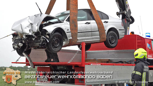 2020531 Verkehrsunfall in Tribuswinkel Oberwaltersdorferstraße   Foto: ©  Stefan Schneider