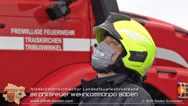 2020531 Verkehrsunfall in Tribuswinkel Oberwaltersdorferstraße   Foto: ©  Stefan Schneider