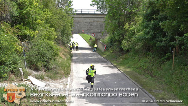 20200604 Klein Lkw prallt gegen Wasserleitung-Unterführung in Pfaffstätten  Foto: © Stefan Schneider BFK Baden