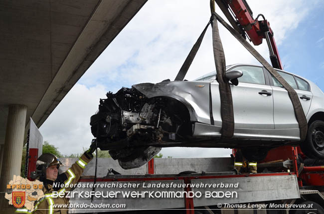 20200610 Verkehrsunfall auf der A3 bei Ebreichsdorf West Foto: © Thomas Lenger Monatsrevue.at 20200610 Verkehrsunfall auf der A3 bei Ebreichsdorf West Foto: © Thomas Lenger Monatsrevue.at