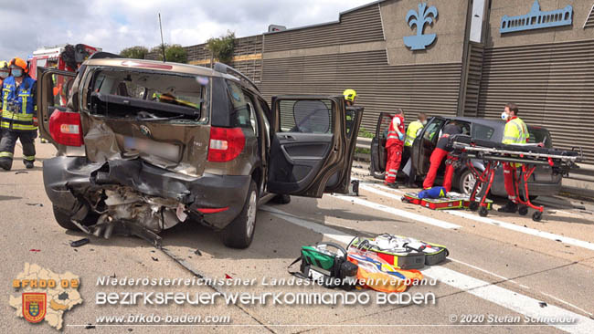 20200611 Verkehrsunfall mit 8 Verletzten auf der A2 bei Kottingbrunn RFB Süd   Foto: © Stefan Schneider BFK Baden