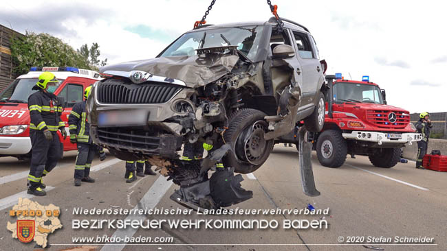 20200611 Verkehrsunfall mit 8 Verletzten auf der A2 bei Kottingbrunn RFB Süd   Foto: © Stefan Schneider BFK Baden