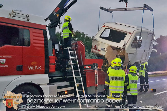 20200805 Verkehrsunfall auf der A3 zwischen Pottendorf NÖ und Hornstein Bgld Foto: © Freiwillige Feuerwehr Pottendorf 20200805 Verkehrsunfall auf der A3 zwischen Pottendorf NÖ und Hornstein Bgld Foto: © Freiwillige Feuerwehr Pottendorf