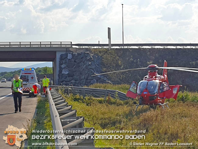 20200807 Verkehrsunfall auf der A2 Höhe Abfahrt Bad Vöslau RFb Süd   Foto: © LM Stefan Wagner FF Baden-Leesdorf