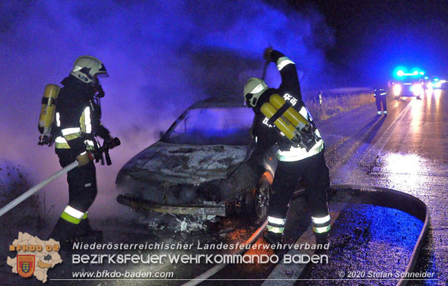 20200816 Fahrzeug in Vollbrand auf der A2 zwischen Traiskirchen und Knoten Guntramsdorf Foto: © Stefan Schneider