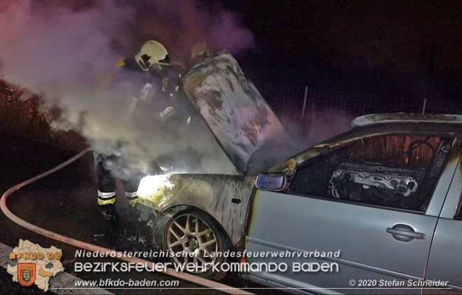 20200816 Fahrzeug in Vollbrand auf der A2 zwischen Traiskirchen und Knoten Guntramsdorf Foto: © Stefan Schneider