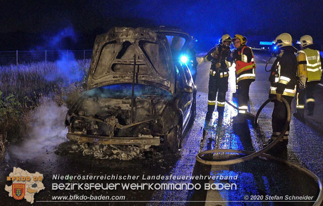 20200816 Fahrzeug in Vollbrand auf der A2 zwischen Traiskirchen und Knoten Guntramsdorf Foto: © Stefan Schneider