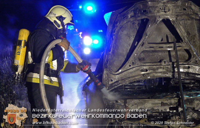 20200816 Fahrzeug in Vollbrand auf der A2 zwischen Traiskirchen und Knoten Guntramsdorf Foto: © Stefan Schneider