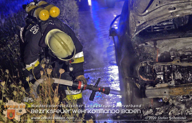 20200816 Fahrzeug in Vollbrand auf der A2 zwischen Traiskirchen und Knoten Guntramsdorf Foto: © Stefan Schneider