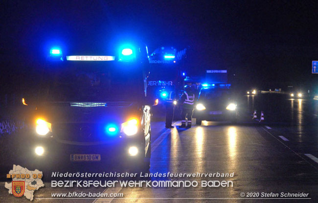 20200816 Fahrzeug in Vollbrand auf der A2 zwischen Traiskirchen und Knoten Guntramsdorf Foto: © Stefan Schneider