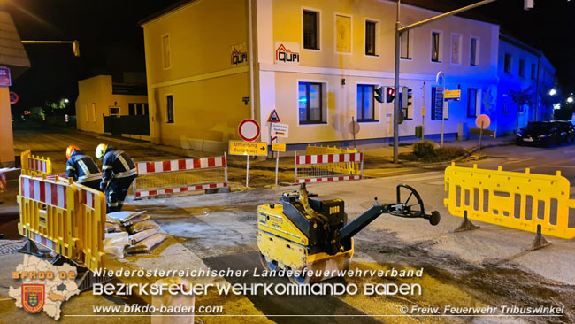 20200821Hydraulikölleitung bei Ladekran geplatzt in Tribuswinkel   Foto: © Ing. Daniel Bartmann FF Tribuswinkel