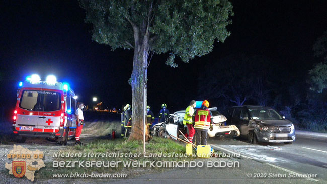 20200904 Verkehrsunfall auf der B210 im Freilandgebiet von Tribuswinkel  Foto: © Stefan Schneider