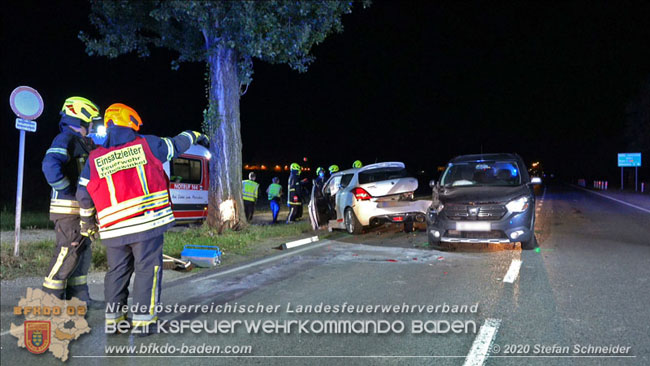 20200904 Verkehrsunfall auf der B210 im Freilandgebiet von Tribuswinkel  Foto: © Stefan Schneider