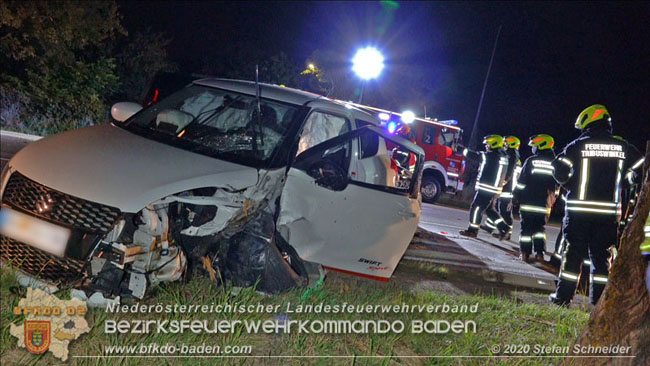 20200904 Verkehrsunfall auf der B210 im Freilandgebiet von Tribuswinkel  Foto: © Stefan Schneider