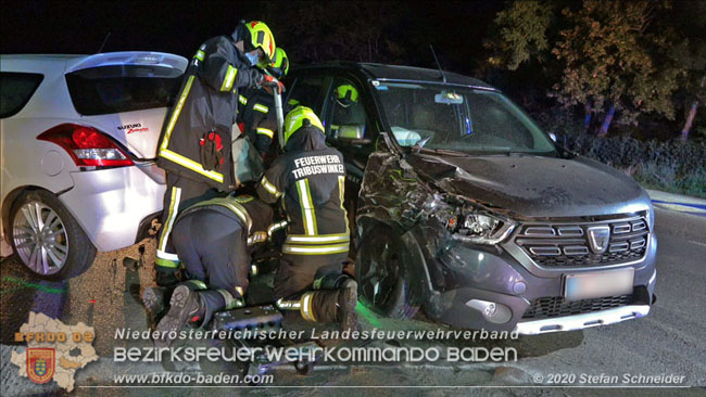 20200904 Verkehrsunfall auf der B210 im Freilandgebiet von Tribuswinkel  Foto: © Stefan Schneider