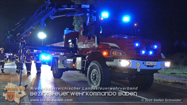 20200904 Verkehrsunfall auf der B210 im Freilandgebiet von Tribuswinkel  Foto: © Stefan Schneider