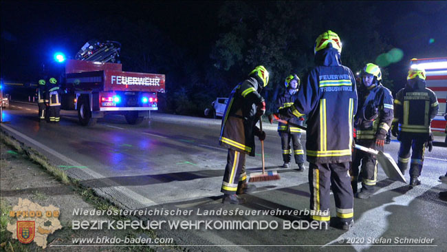 20200904 Verkehrsunfall auf der B210 im Freilandgebiet von Tribuswinkel  Foto: © Stefan Schneider
