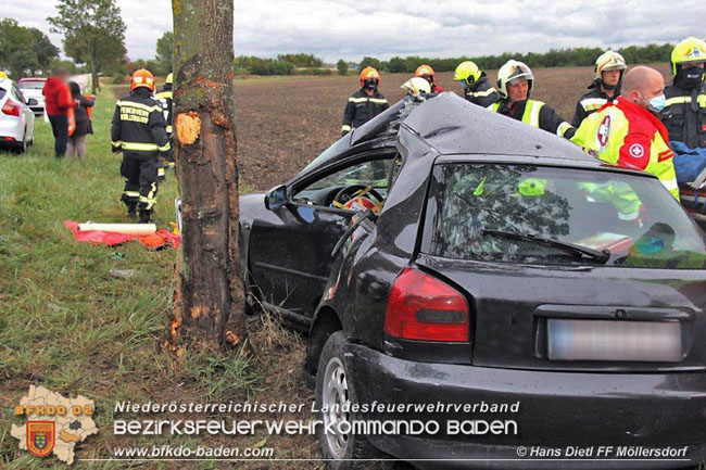 20200928 Verkehrsunfall Möllersdorf - Münchendorf  Fotos: © Hans Dietl FF Möllersdorf