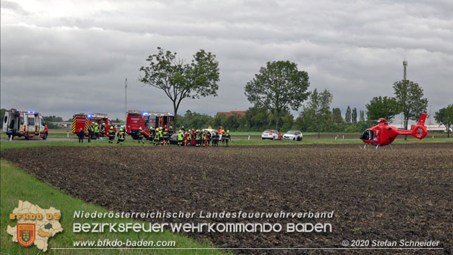 20200928 Verkehrsunfall Möllersdorf - Münchendorf  Fotos: © Stefan Schneider BFK Baden
