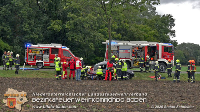 20200928 Verkehrsunfall Möllersdorf - Münchendorf  Fotos: © Stefan Schneider BFK Baden