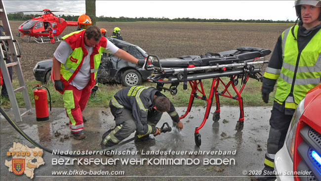 20200928 Verkehrsunfall Möllersdorf - Münchendorf  Fotos: © Stefan Schneider BFK Baden