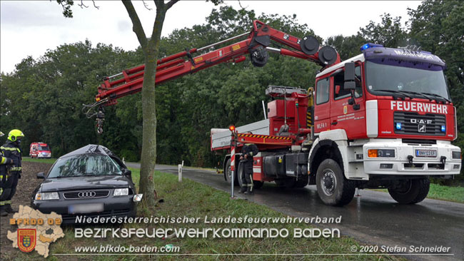 20200928 Verkehrsunfall Möllersdorf - Münchendorf  Fotos: © Stefan Schneider BFK Baden