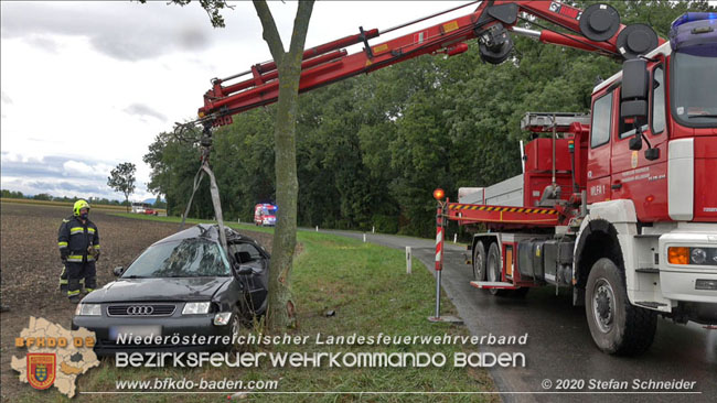 20200928 Verkehrsunfall Möllersdorf - Münchendorf  Fotos: © Stefan Schneider BFK Baden